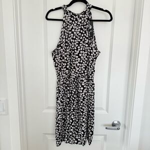 NEW LAVINA | Black and White Floral Dress